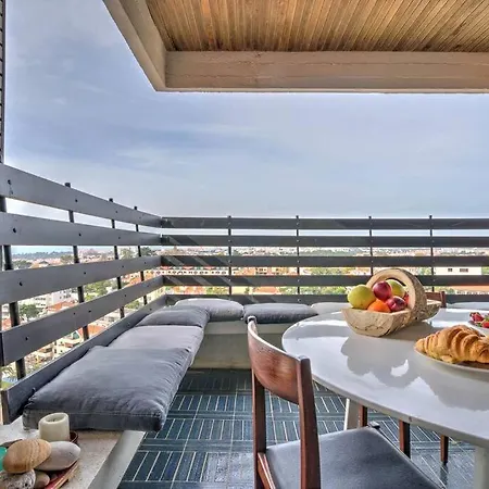 Atlantic Views * Estoril