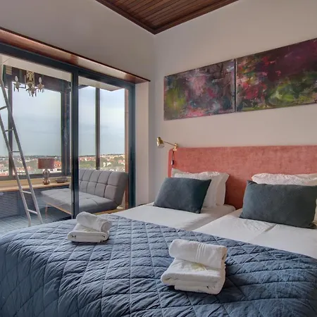 Atlantic Views Apartment