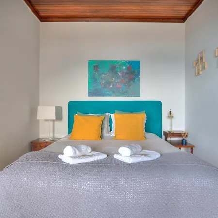 Atlantic Views Apartment