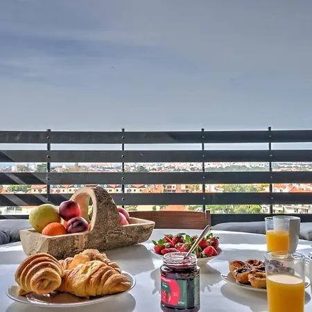 Atlantic Views Apartment *