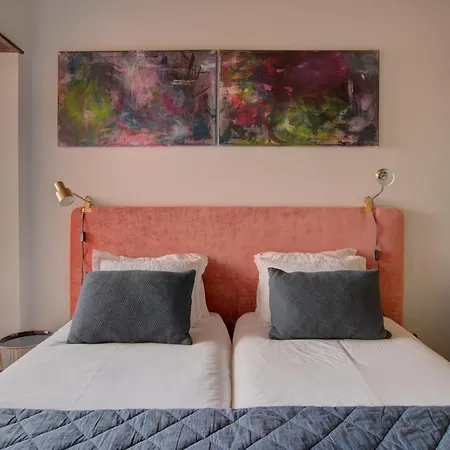 Atlantic Views Apartment