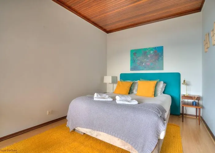 Atlantic Views * Estoril