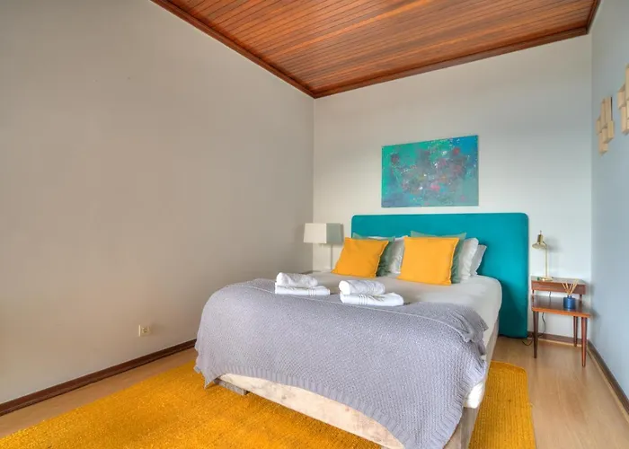 Atlantic Views * Estoril